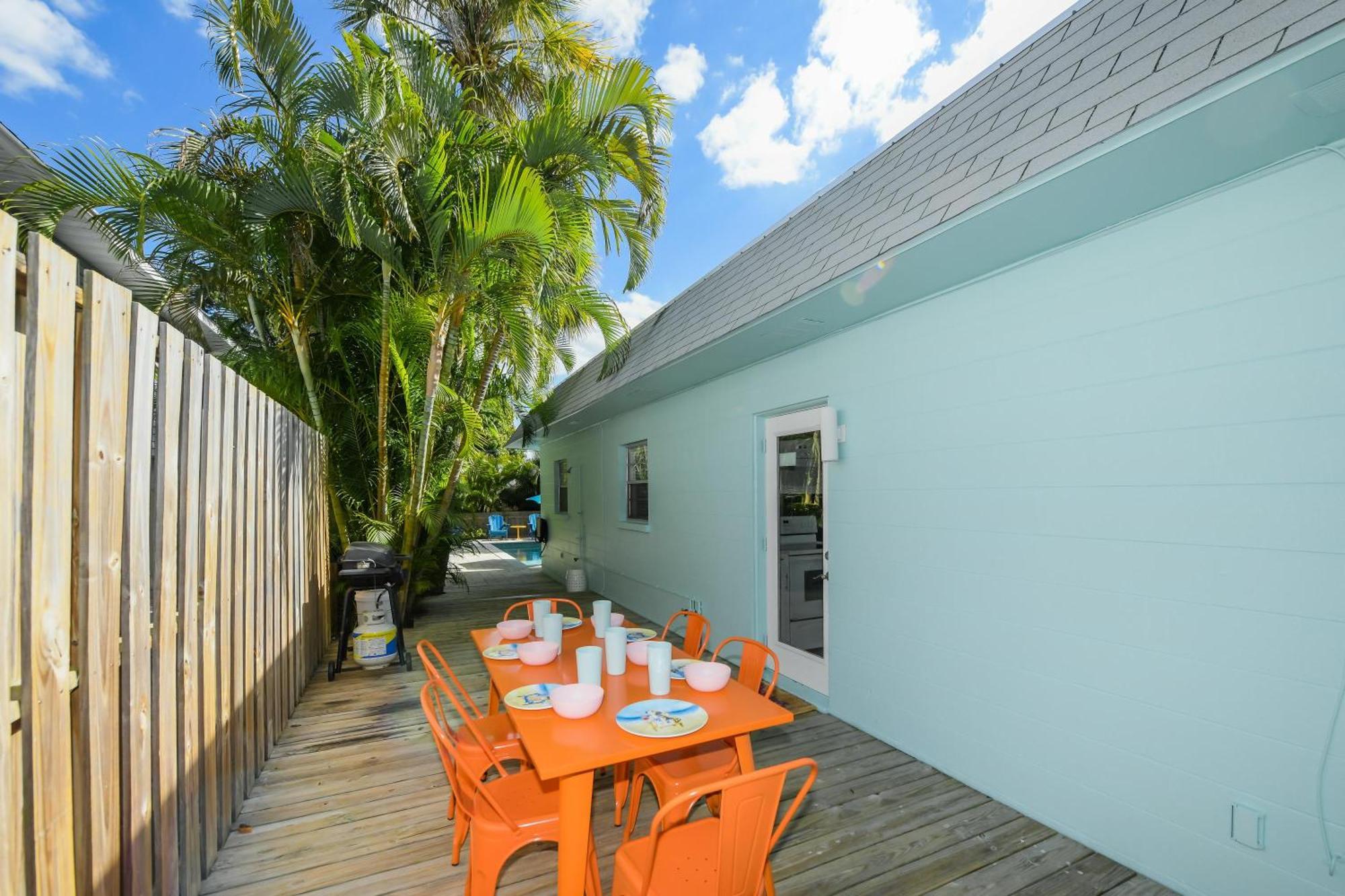 Salty Dog Villa Holmes Beach Exterior photo