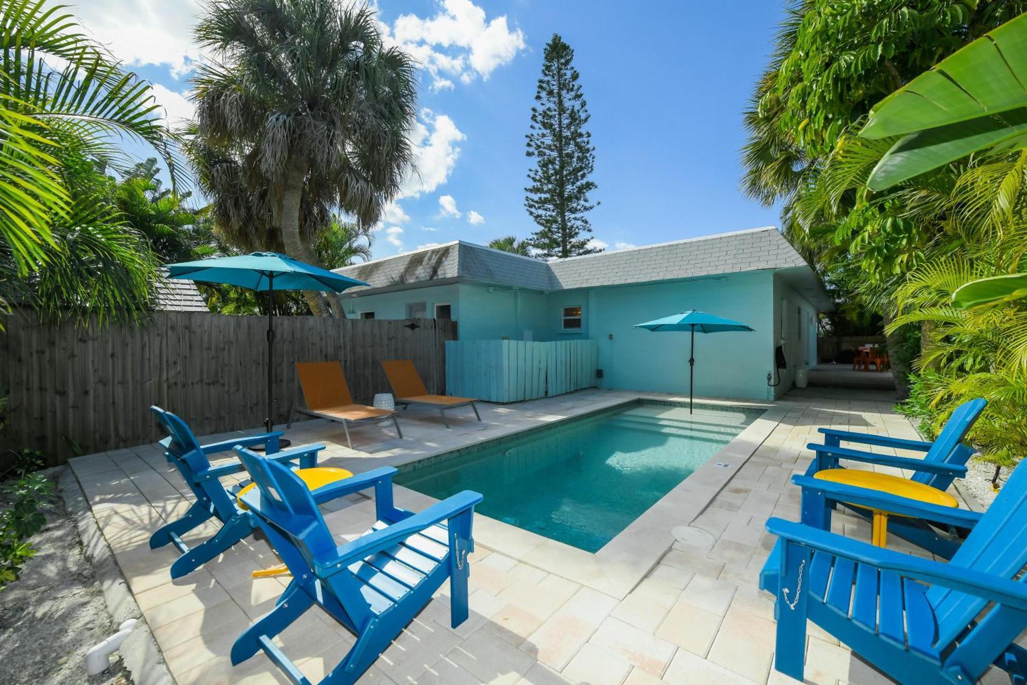 Salty Dog Villa Holmes Beach Exterior photo