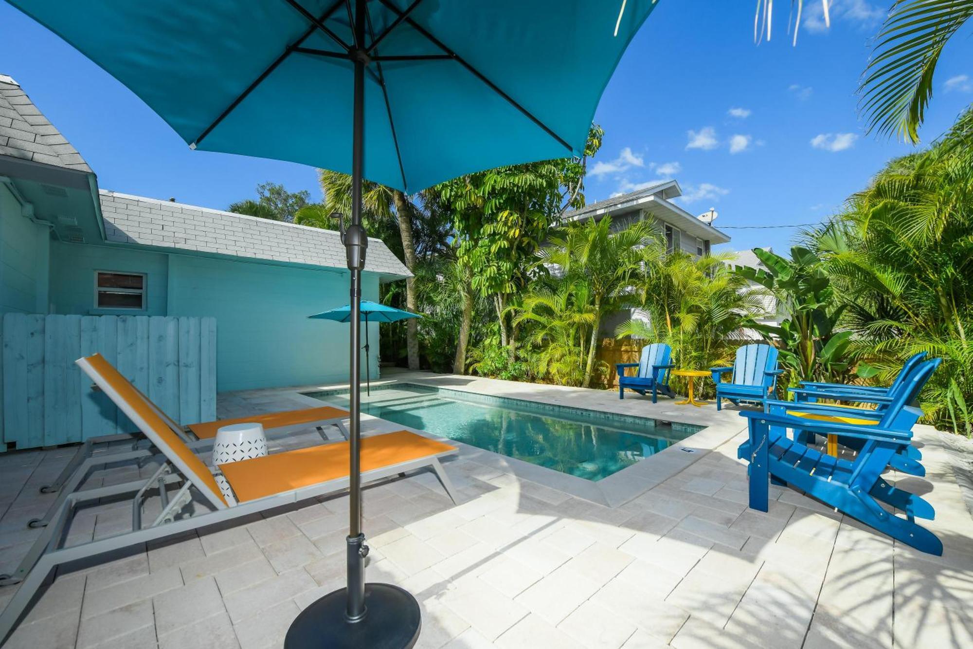 Salty Dog Villa Holmes Beach Exterior photo